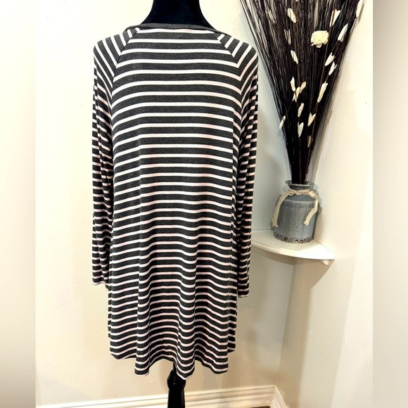 Matilda Jane casual Black and White Striped Long Sleeve Dress/Tunic - Picture 4 of 8